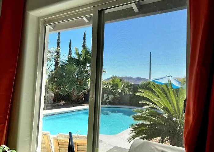 Desert Oasis- *pool And Hot Tub* Ferienhaus *