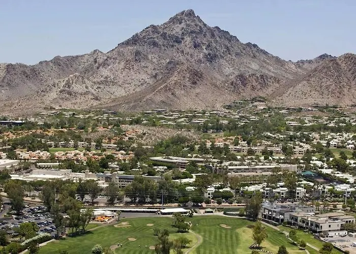 Desert Oasis- *pool And Hot Tub* Ferienhaus Phoenix